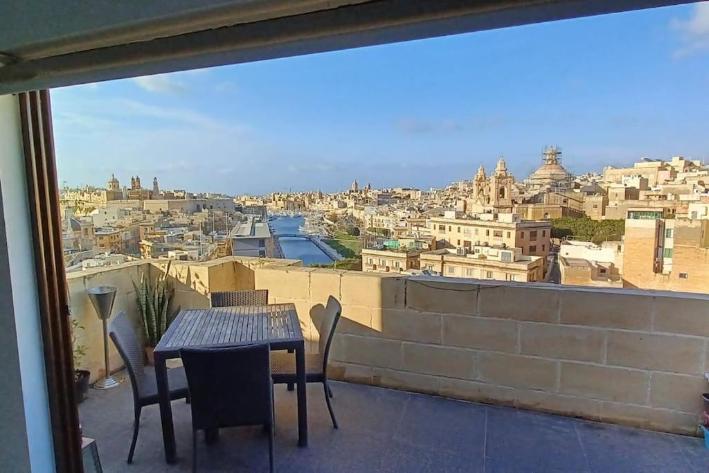 Апартаменты The View Penthouse Cospicua Экстерьер фото